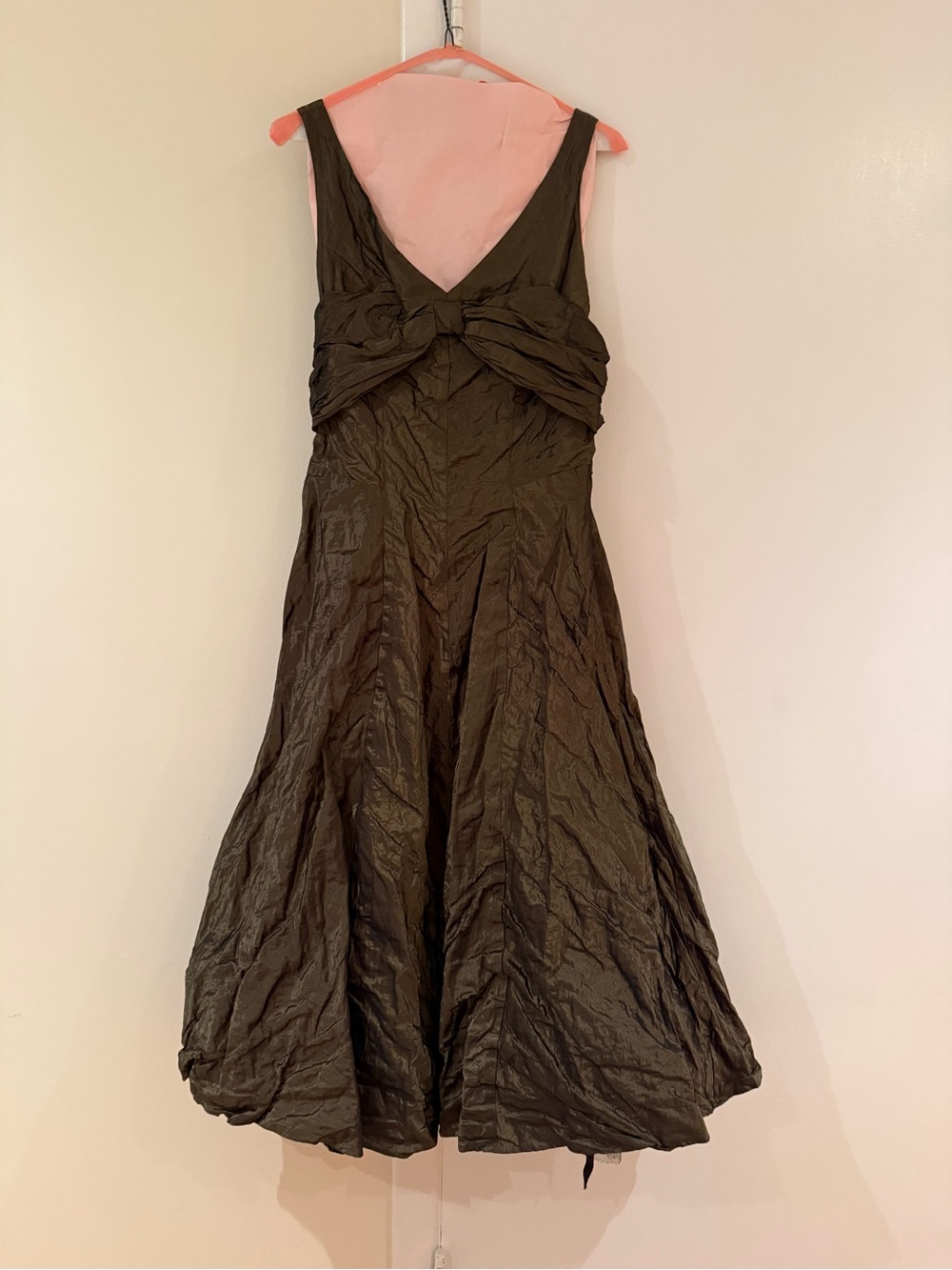 Sleeveless Olive Green V-Neck Bow Midi Dress
